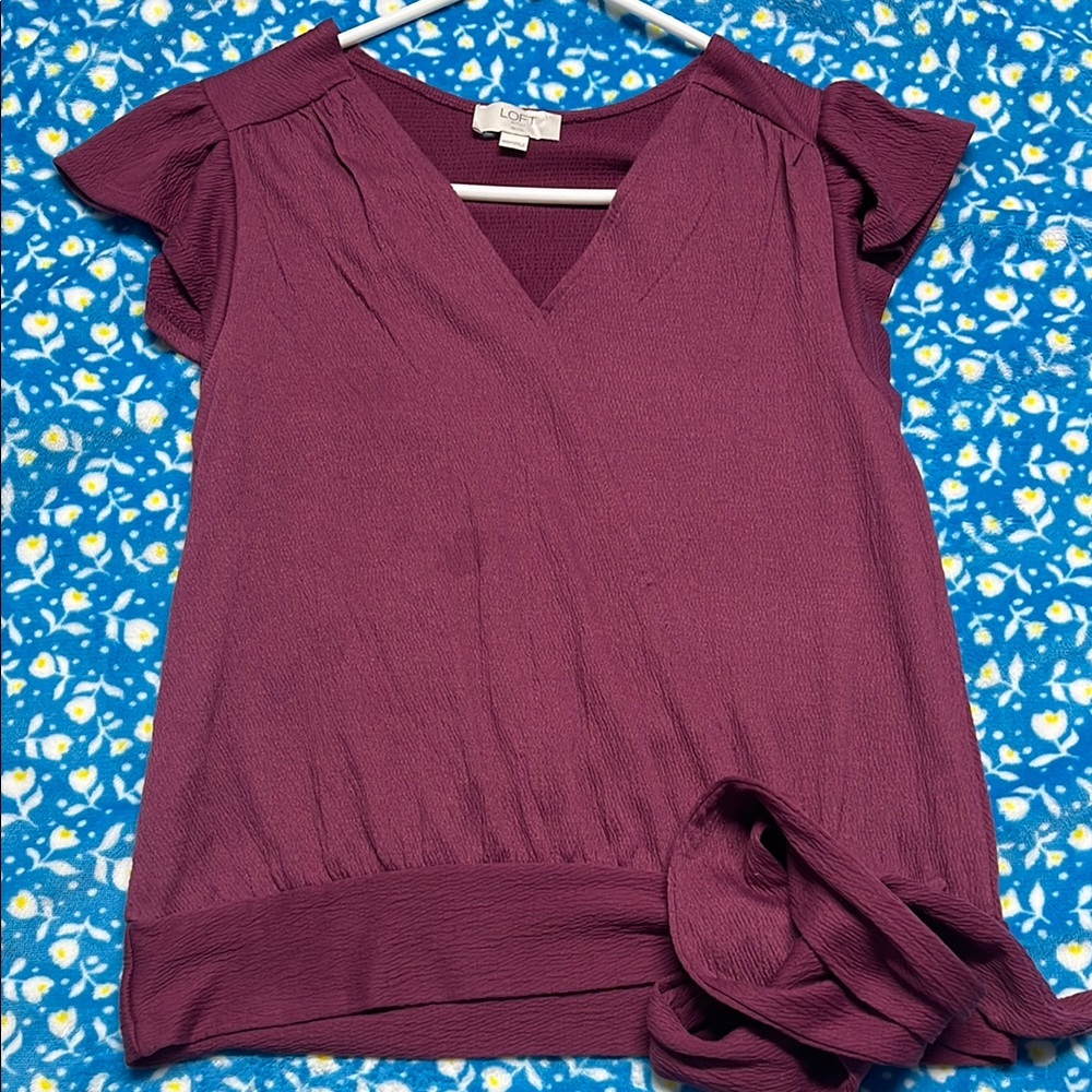 LOFT Women's Purple V-Neck Top